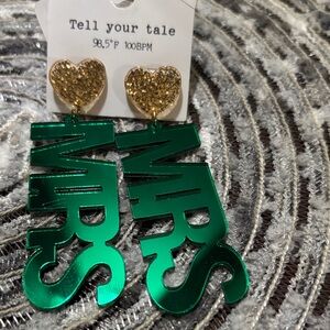 Tell Your Tale Gold and Green MRS Earrings